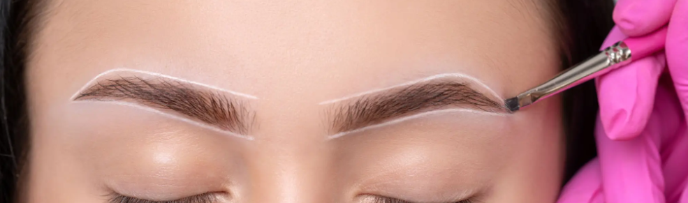 eyebrow alighing for waxing