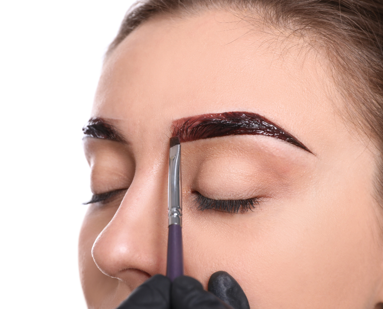 Henna Tinting of Eyebrow